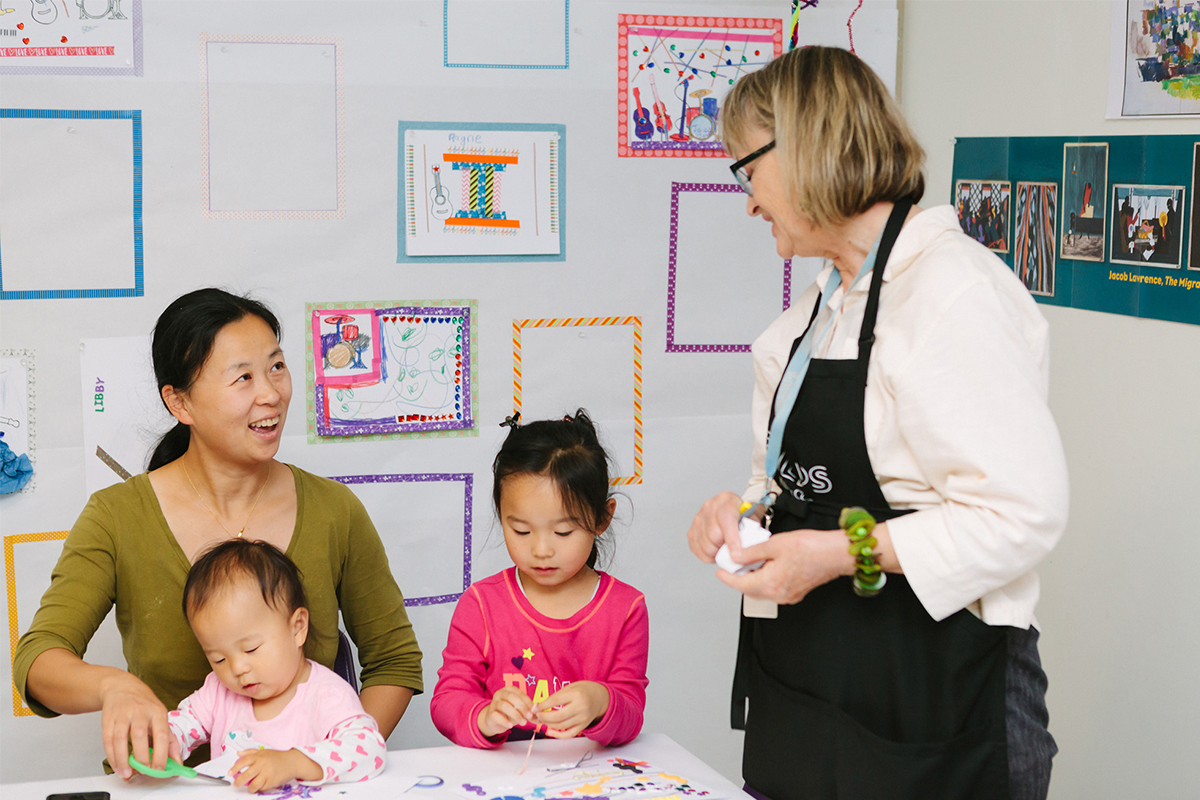 Families make crafts